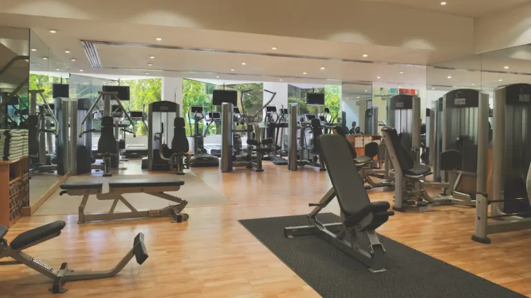 hotel DEVASHISH delrd p161 club olympus spa fitness center.16x9